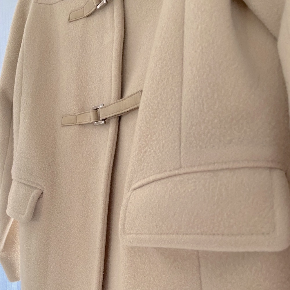 Elegant Cream Women's Coat - Picture 3 of 8